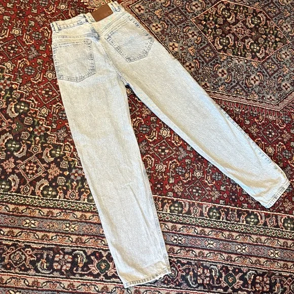 Reclaimed Vintage Jeans - Size 26 - Picture 4 of 11
